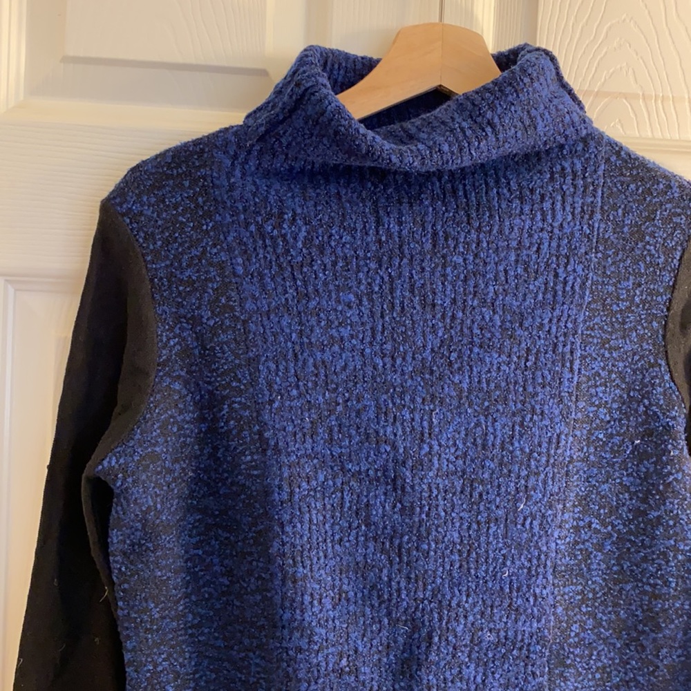Roll Neck Neat